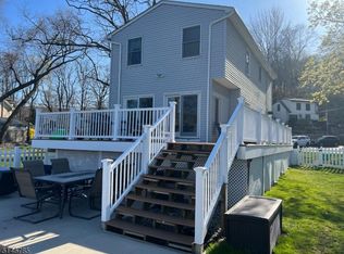 59 Shore Rd, Lake Hopatcong, NJ 07849