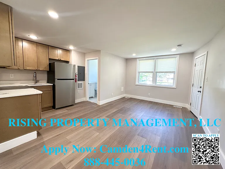 1566 Bradley Ave — Photo 6