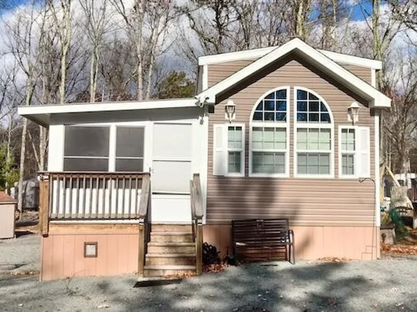 143 Deer Run, Milford, PA 18337