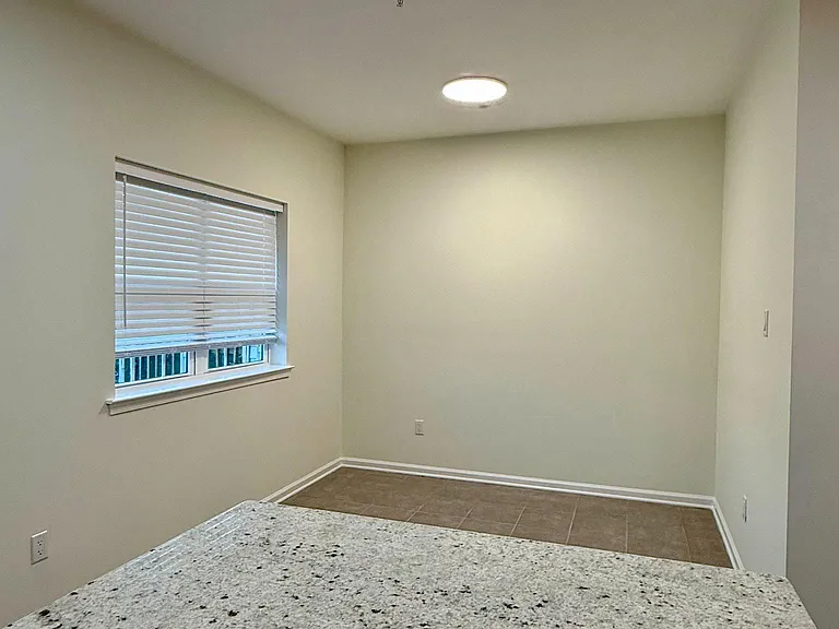 153 Mercer Ct — Photo 9