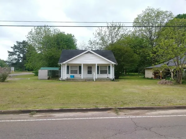 1090 Pinhook Dr, Savannah, TN 38372