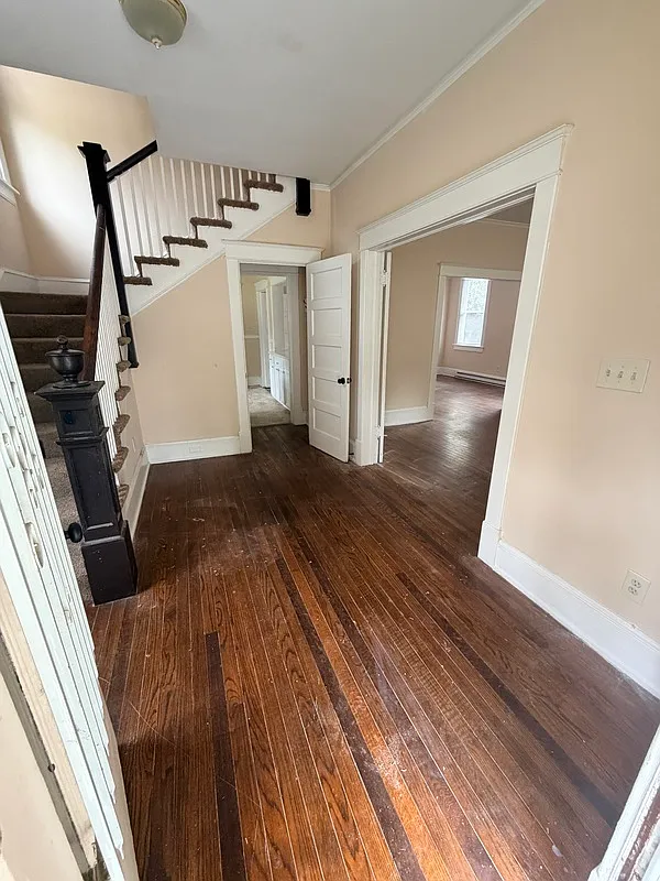4 bed, 1.0 bath, 1778 sqft, $1,495 — Photo 2