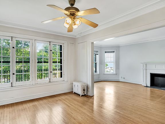 4th image of 626 Sheridan Sq APT 1