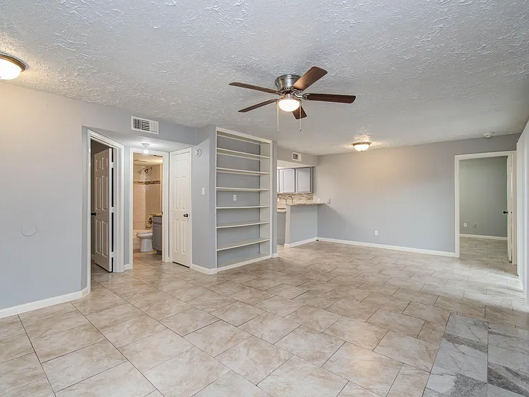 10555 Turtlewood Ct #2802 — Photo 9