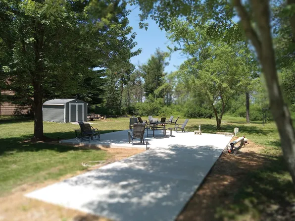 1024 Chester Ct, Nekoosa, WI 54457