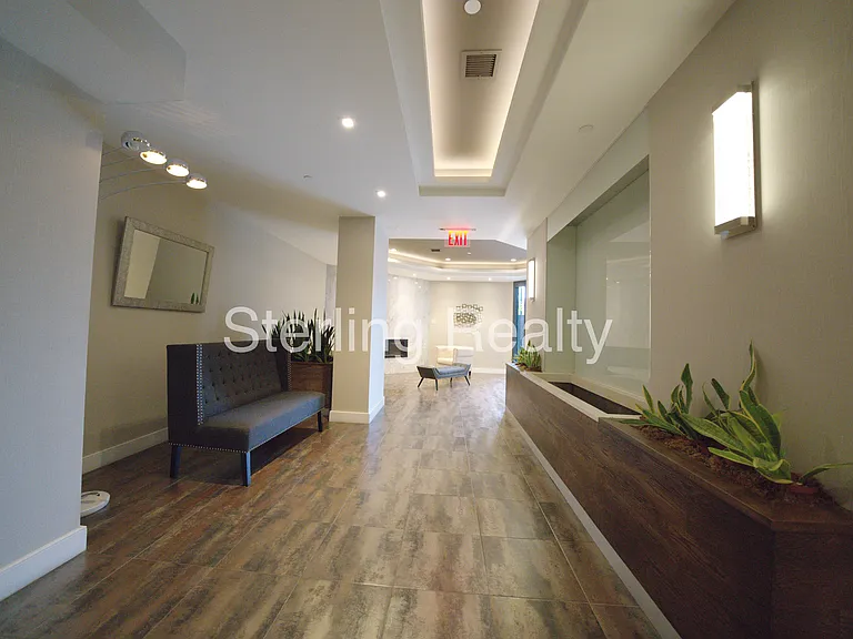 2718 Hoyt Ave S #7D — Photo 13