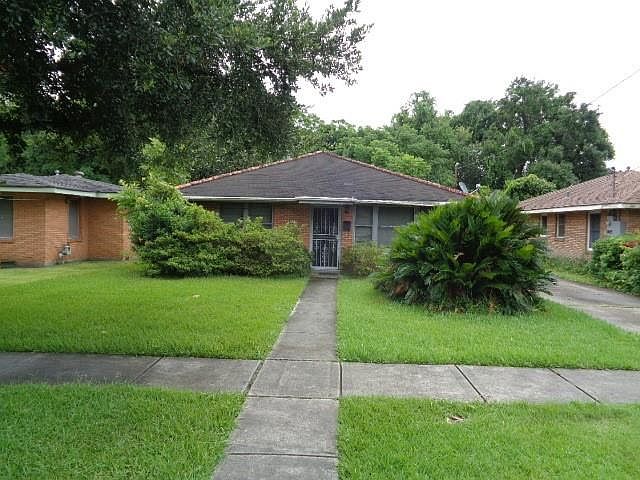 1st image of 2028 Ellen Park Pl