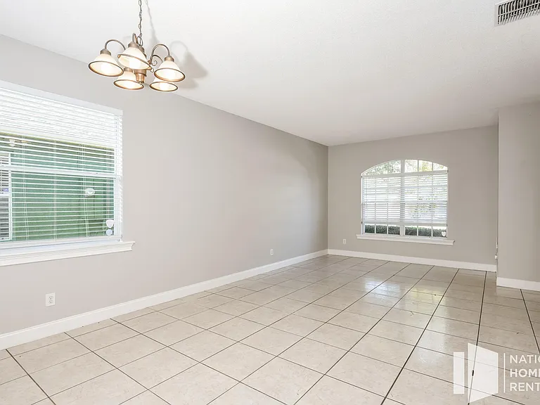 3725 Shawn Cir — Photo 5