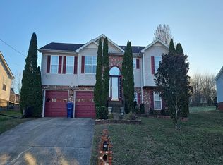 947 Hedge Apple Dr, Clarksville, TN 37040