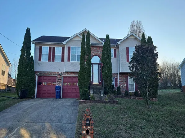 947 Hedge Apple Dr, Clarksville, TN 37040