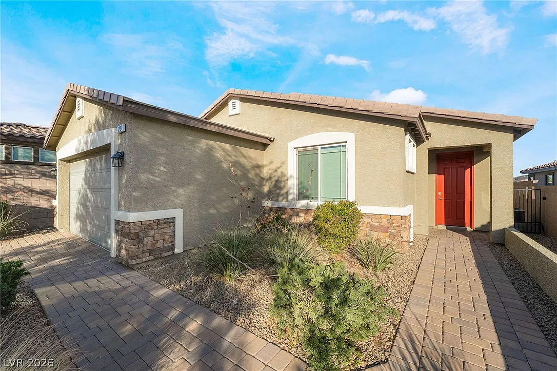 3 bed, 2.0 bath, 1594 sqft, $2,095 — Photo 4