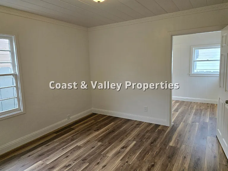1252 Olympia Ave — Photo 19