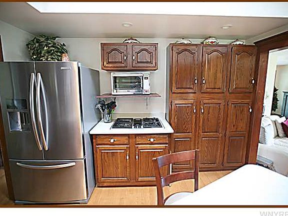 4th image of 4299 Beetow Dr