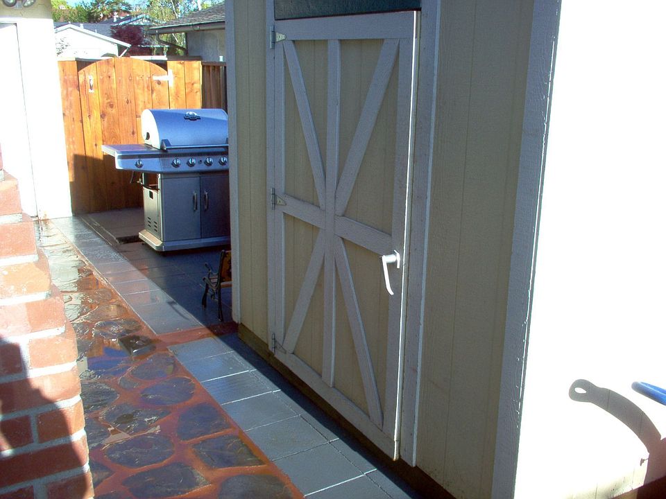New Flagstone patio