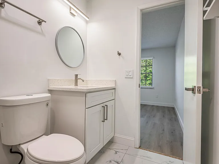 2861 Detached Cir SE — Photo 9