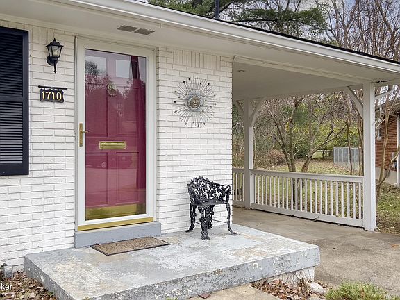 3rd image of 1710 Nightingale Ct