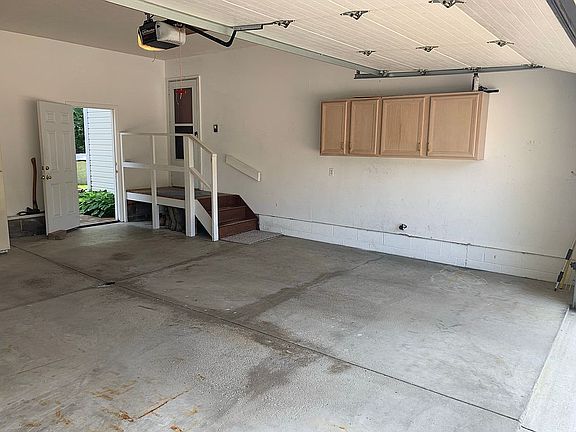 5th image of 7455 Spring Blossom Dr