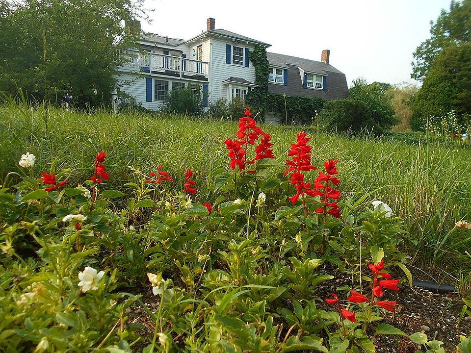 BLD 100  4 Apts + 7 spare + 