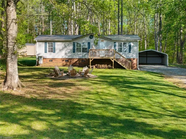 124 Capistrano Shores Blvd, Lexington, NC 27292