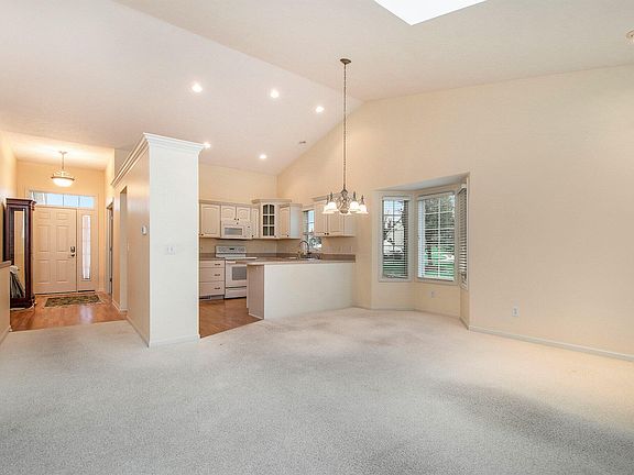 5th image of 6741 Gracepoint Dr SE