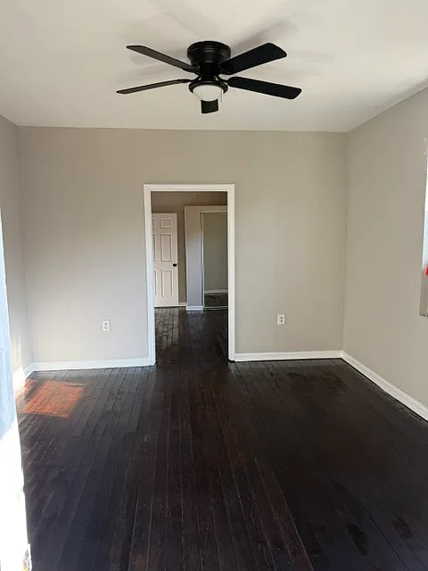 3 bed, 1250 sqft, $1,350 — Photo 4