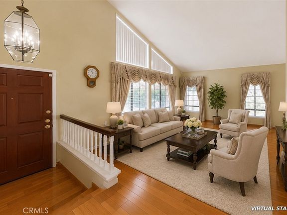 4th image of 16 Sunset Ridge Cir