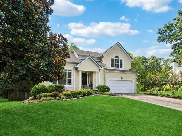 16 Ancient Oak Ct NE, Marietta, GA 30067