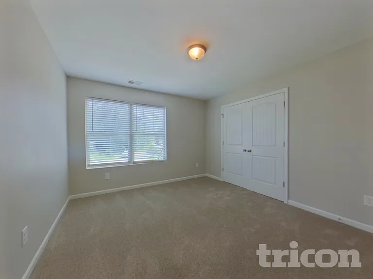 333 Daffodil Dr — Photo 12
