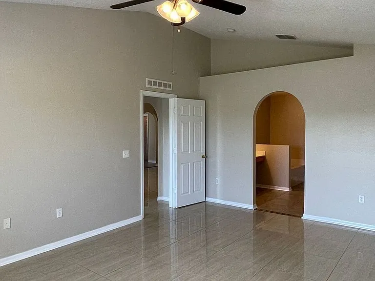 2317 Walnut Canyon Dr — Photo 13