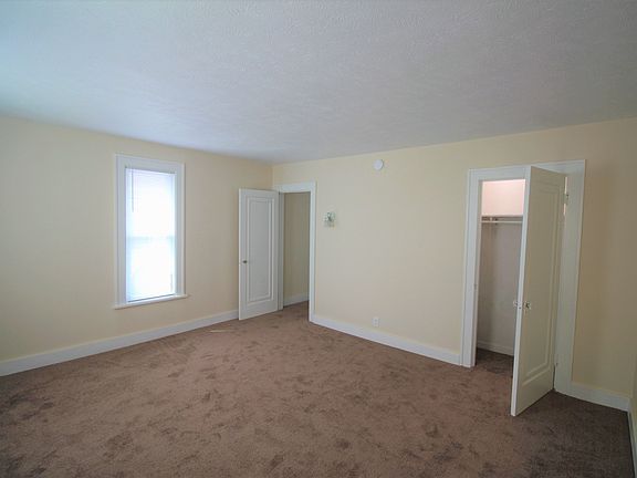 4th image of 2933 Jefferson Ave SE