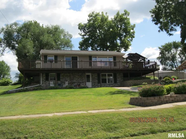 301 N Church St, Albany, IL 61230