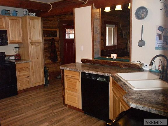 4th image of 3715 McGuffey Ln