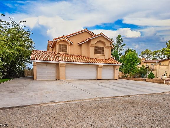 3rd image of 5597 S Pecos Rd