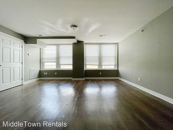 5th image of 1109 Jackson St #13292151