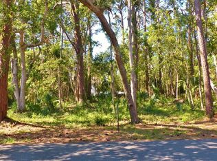 249 Prado St, Apalachicola, FL 32320