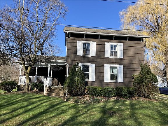 3rd image of 1218 Quaker Rd