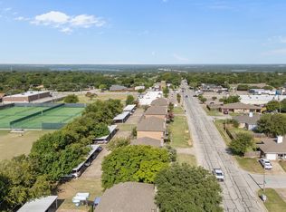 5841 Shadydell Dr, Fort Worth, TX 76135