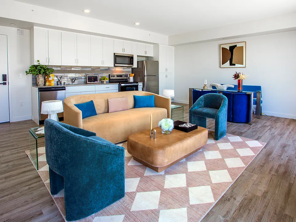 Crenshaw Lofts