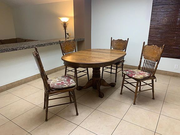 Dining or Hobby Room 2