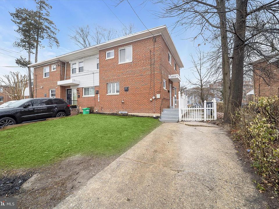 1st image of 3914 Essex Ct
