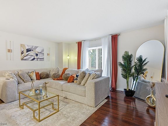 4th image of 1101 Meadow Run