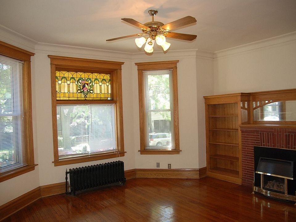 1st image of 2920 N Burling St #2924-1
