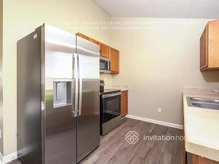 3789 Foxton Dr — Photo 8
