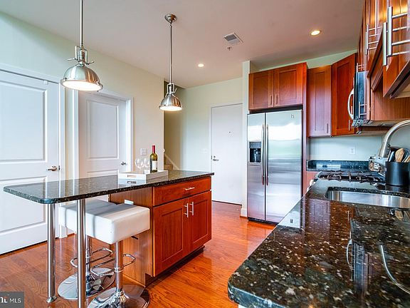 4th image of 1800 Wilson Blvd Unit 440