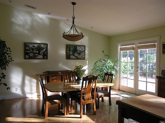 5th image of 4054 Escuela Dr
