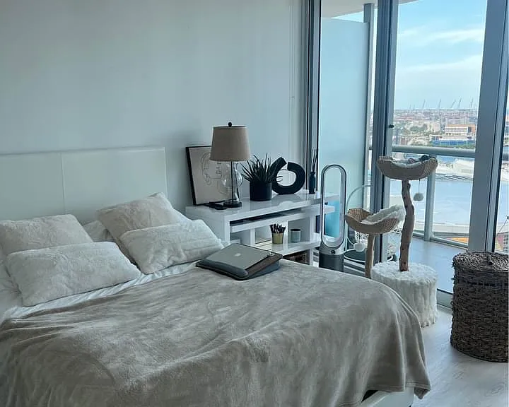 888 Biscayne Blvd #2502 — Photo 8