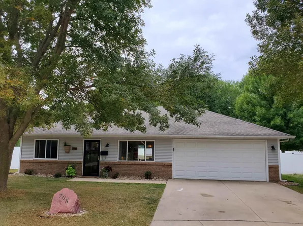 708 E 12th St, Spencer, IA 51301