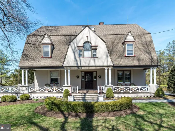 1633 Grasshopper Ln, Lower Gwynedd, PA 19002