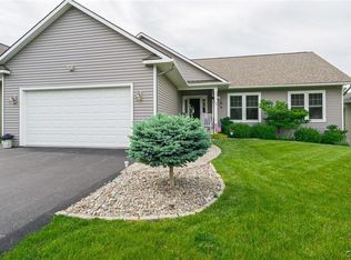 104 Linenhall St, Camillus, NY 13031