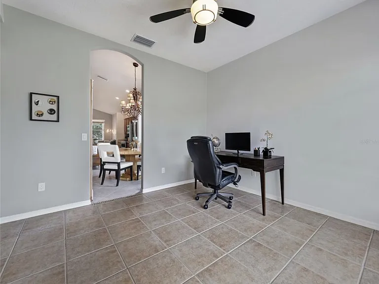 5392 New Covington Dr — Photo 5